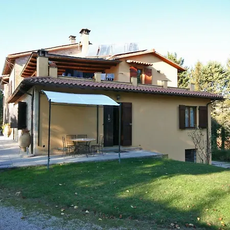 شقة Perugia Sleeps 7 Air Con